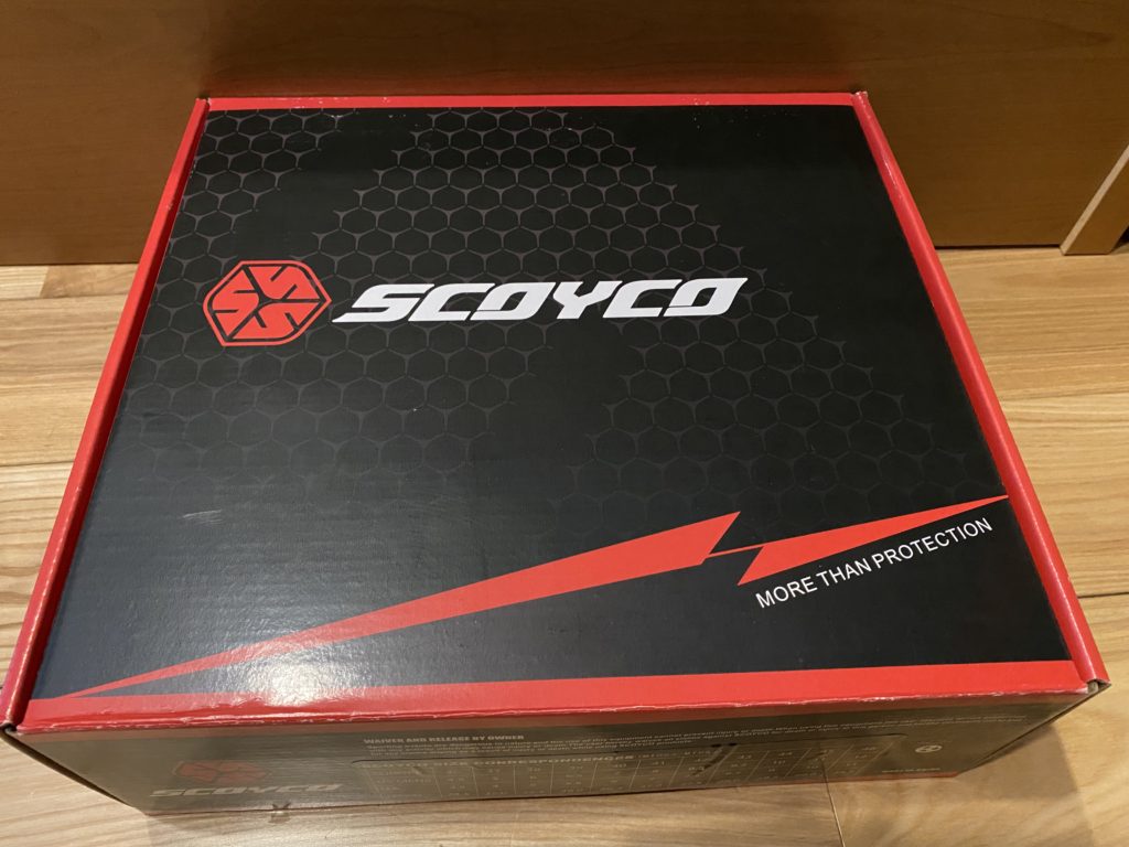 SCOYCO(スコイコ)ライディングシューズ外箱